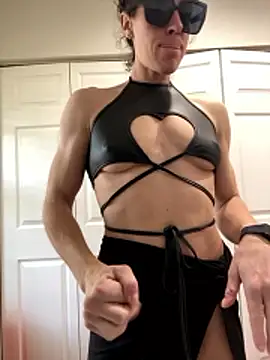 mrs  unknown online show from March 26, 4:27 pm