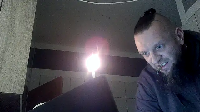 donhulio482 online show from December 4, 7:02 pm