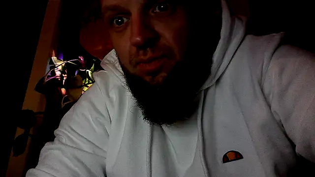Snapshot of donhulio482 chatting on March 16, 1:38 am donhulio482 online show from March 16, 1:38 am