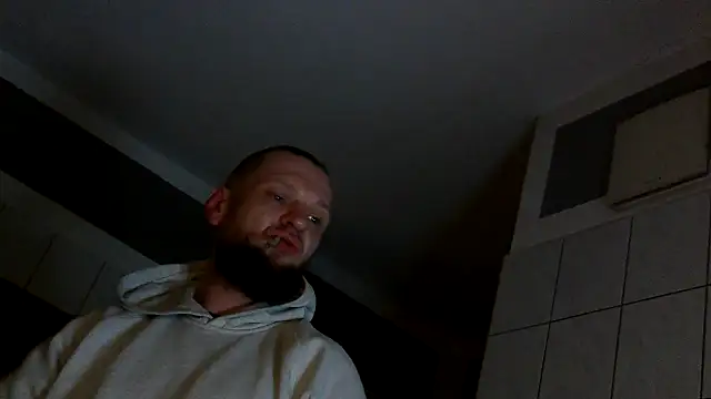 Snapshot of donhulio482 chatting on February 18, 5:20 am donhulio482 online show from February 18, 5:20 am