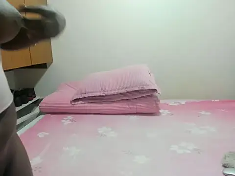 sexyboobies42 online show from November 4, 1:15 pm