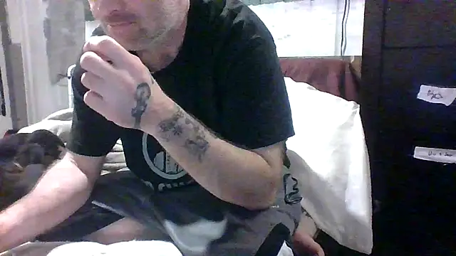 jaxx12369 online show from April 5, 5:03 am