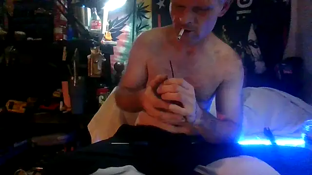 Snapshot of jaxx12369 chatting on October 21, 9:58 pm jaxx12369 online show from October 21, 9:58 pm