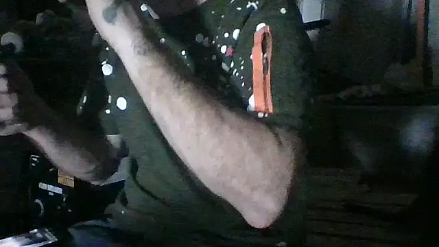 Snapshot of jaxx12369 chatting on November 20, 5:52 am jaxx12369 online show from November 20, 5:52 am