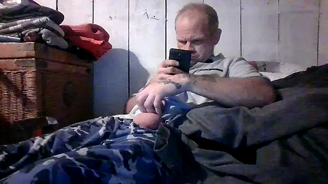 Snapshot of jaxx12369 chatting on November 2, 9:47 am jaxx12369 online show from November 2, 9:47 am