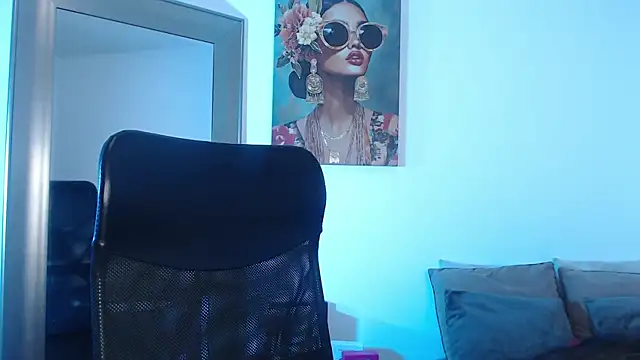 madisex s online show from February 5, 1:07 pm