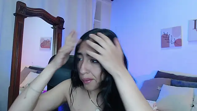 Snapshot of madisex_s chatting on November 8, 12:31 pm madisex s online show from November 8, 12:31 pm