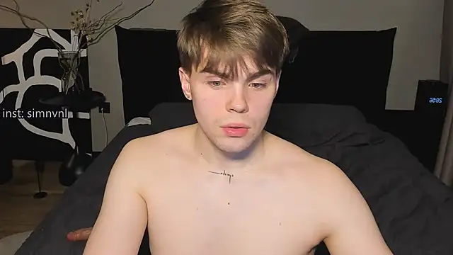 simonwnl online show from December 13, 8:04 pm