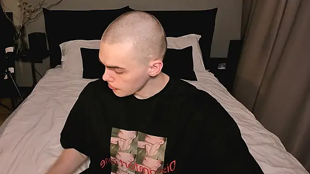 simonwnl online show from January 17, 9:51 pm