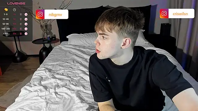 Snapshot of simonwnl chatting on February 15, 4:12 pm simonwnl online show from February 15, 4:12 pm