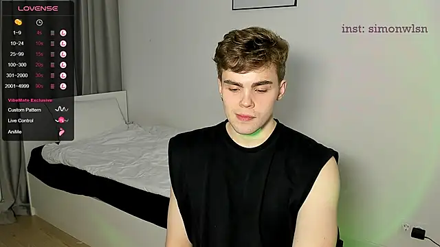 Snapshot of simonwnl chatting on March 20, 8:08 pm simonwnl online show from March 20, 8:08 pm