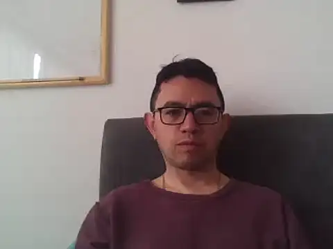 Snapshot of Diptongo chatting on December 30, 3:45 pm Diptongo online show from December 30, 3:45 pm