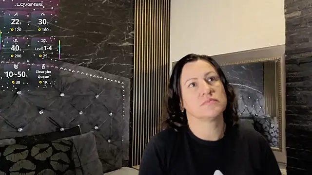 charlotte  G online show from January 14, 10:30 am