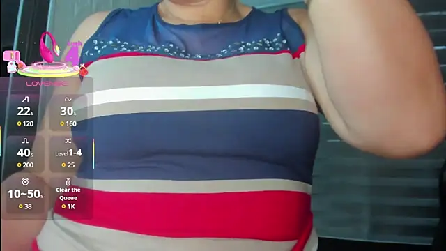 Snapshot of charlotte__G chatting on March 5, 12:22 pm charlotte G online show from March 5, 12:22 pm