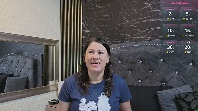 charlotte  G online show from March 31, 11:23 am