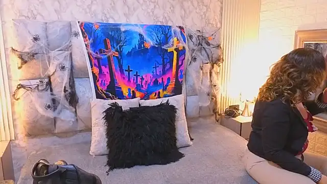 charlotte  G online show from October 23, 10:58 am