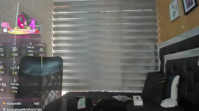 Snapshot of charlotte__G chatting on March 7, 7:05 pm charlotte G online show from March 7, 7:05 pm