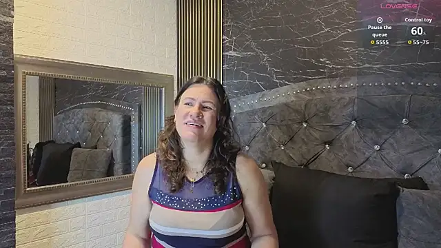 charlotte  G online show from March 30, 11:01 am