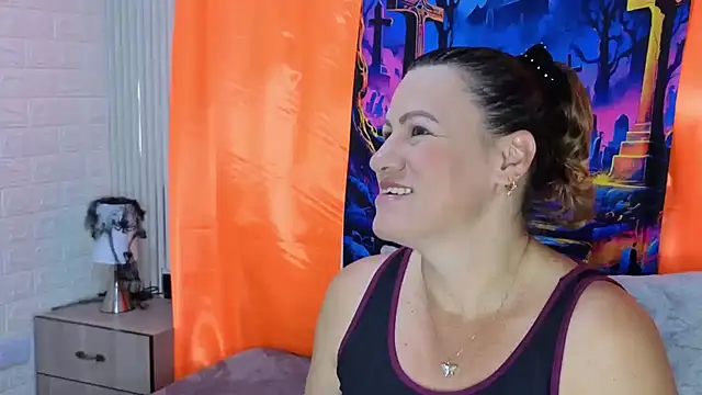 Snapshot of charlotte__G chatting on October 10, 11:11 am charlotte G online show from October 10, 11:11 am