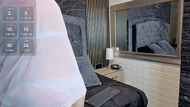 charlotte  G online show from February 24, 10:05 am