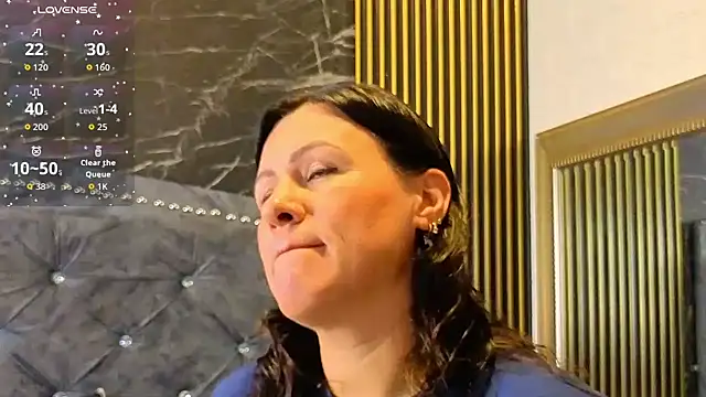 charlotte  G online show from January 15, 11:13 am