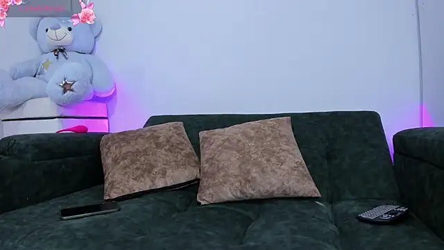 liz 25b online show from February 22, 4:04 am