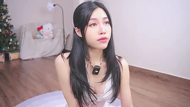 Snapshot of Miuzxc chatting on January 9, 1:35 pm Miuzxc online show from January 9, 1:35 pm