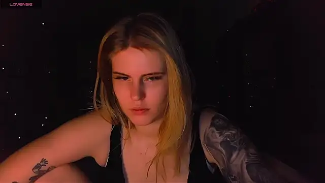 VoluptuousDreams online show from February 1, 6:08 pm