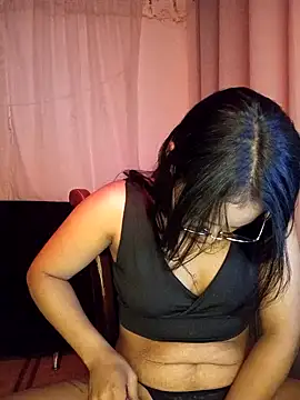 Snapshot of Sexy-manyu chatting on February 2, 4:37 am Sexy-manyu online show from February 2, 4:37 am