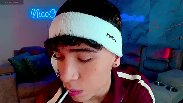 Niico Cruz online show from February 24, 10:21 pm