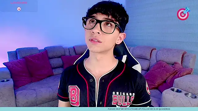 Niico Cruz online show from January 15, 10:13 pm