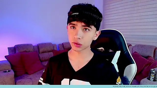 Niico Cruz online show from January 14, 10:35 pm