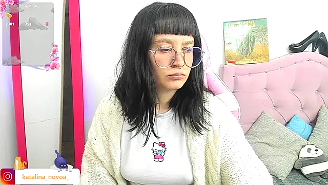 Katalina novoa online show from November 8, 1:20 am