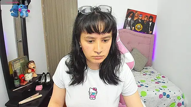 Snapshot of Katalina_novoa chatting on February 2, 3:49 am Katalina novoa online show from February 2, 3:49 am