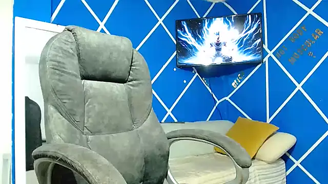 alexander megan online show from October 12, 11:28 pm