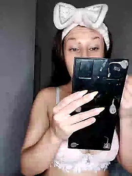 Snapshot of Marye_sony chatting on March 2, 12:42 am Marye sony online show from March 2, 12:42 am