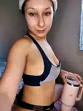 Snapshot of Marye_sony chatting on February 27, 9:47 pm Marye sony online show from February 27, 9:47 pm