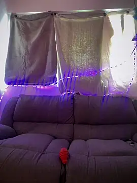 kandyloves online show from March 19, 3:40 pm