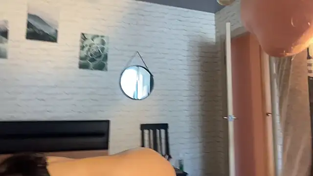 leesmoke online show from December 16, 5:44 am