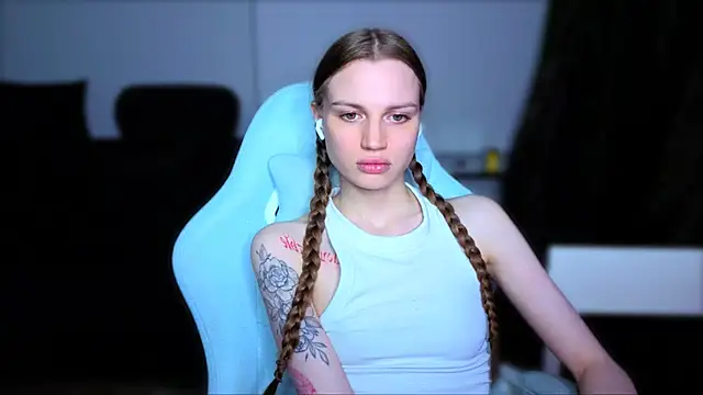 StellaLawless online show from April 21, 1:42 am