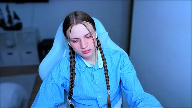 StellaLawless online show from March 24, 12:16 pm