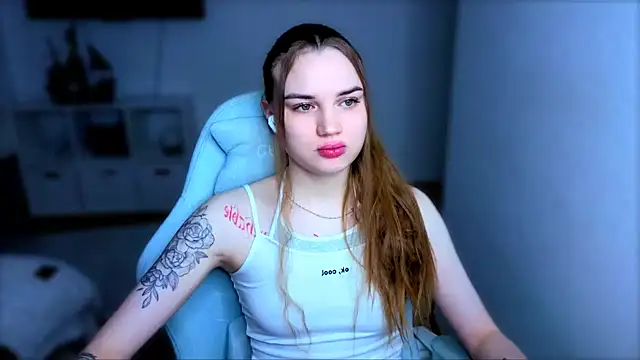 Snapshot of StellaLawless chatting on November 26, 11:05 pm StellaLawless online show from November 26, 11:05 pm