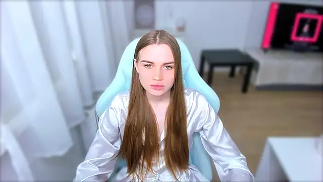 StellaLawless online show from March 10, 1:00 pm