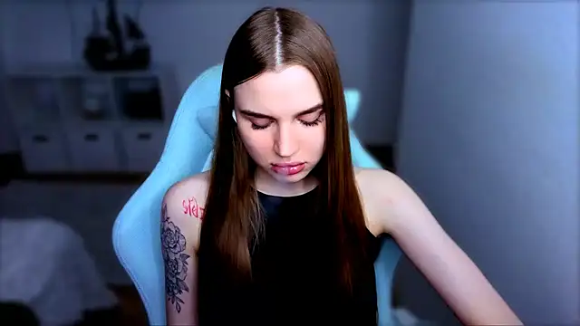 Snapshot of StellaLawless chatting on November 4, 7:50 pm StellaLawless online show from November 4, 7:50 pm