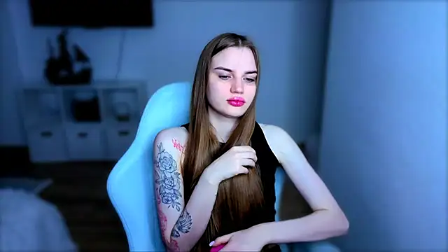 Snapshot of StellaLawless chatting on November 22, 9:35 pm StellaLawless online show from November 22, 9:35 pm