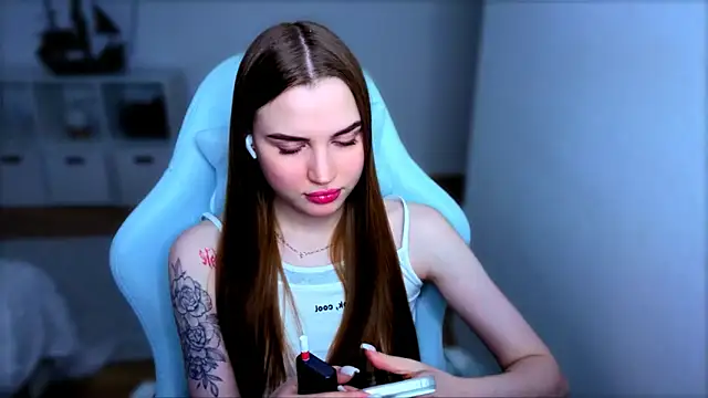 Snapshot of StellaLawless chatting on November 11, 7:58 am StellaLawless online show from November 11, 7:58 am