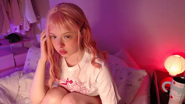 KatieMelone online show from May 29, 9:43 pm