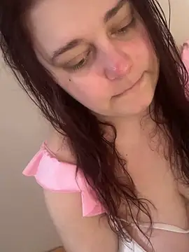 Snapshot of Vikkancs_X chatting on November 30, 11:00 am Vikkancs X online show from November 30, 11:00 am