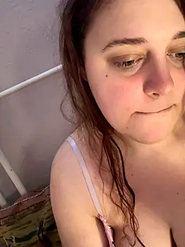 Snapshot of Vikkancs_X chatting on November 16, 2:44 pm Vikkancs X online show from November 16, 2:44 pm