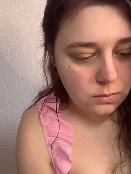 Snapshot of Vikkancs_X chatting on February 22, 11:01 am Vikkancs X online show from February 22, 11:01 am